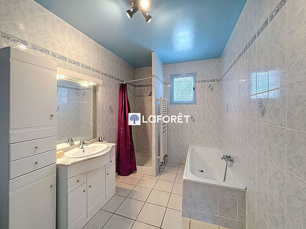 Maison à BOURGOIN-JALLIEU