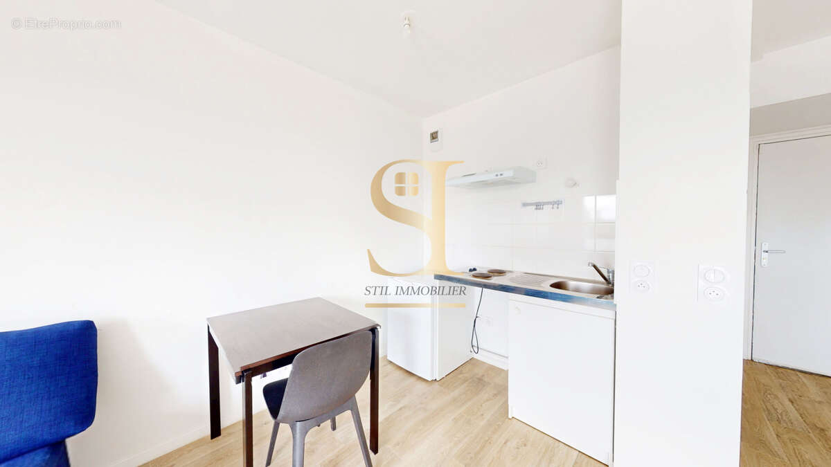 Appartement à CORBEIL-ESSONNES