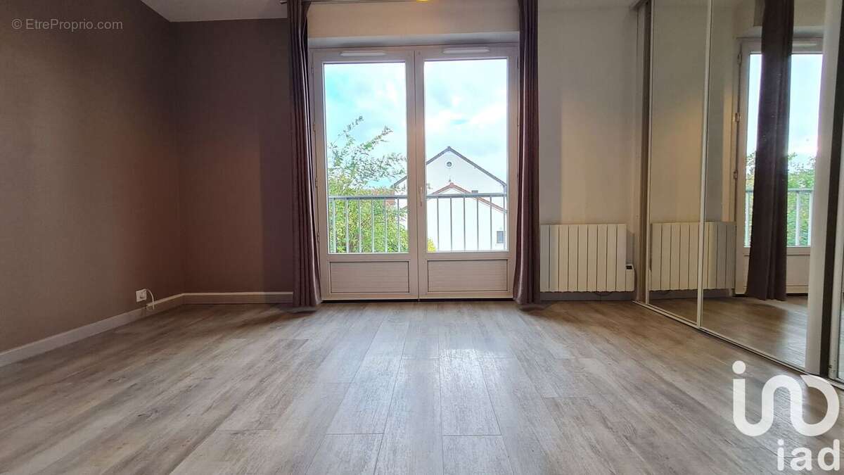 Photo 6 - Appartement à VIRY-CHATILLON