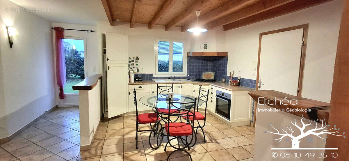 Maison à SERRES-CASTET