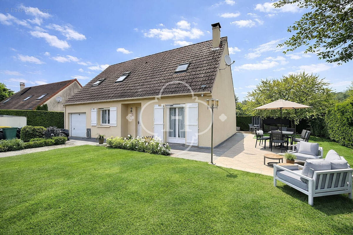 Maison à MAULE