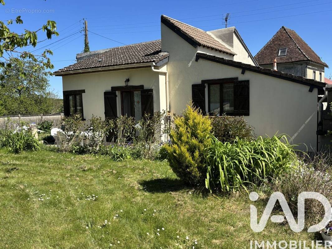 Photo 1 - Maison à CHAMPROND-EN-GATINE