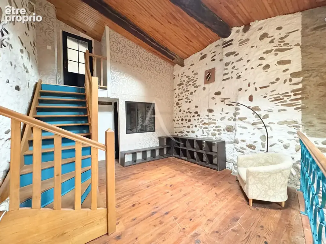 Vinca : maison de ville 3 pièces - 87 m²  pierres apparentes et cachet de l'ancien !! - photo 9