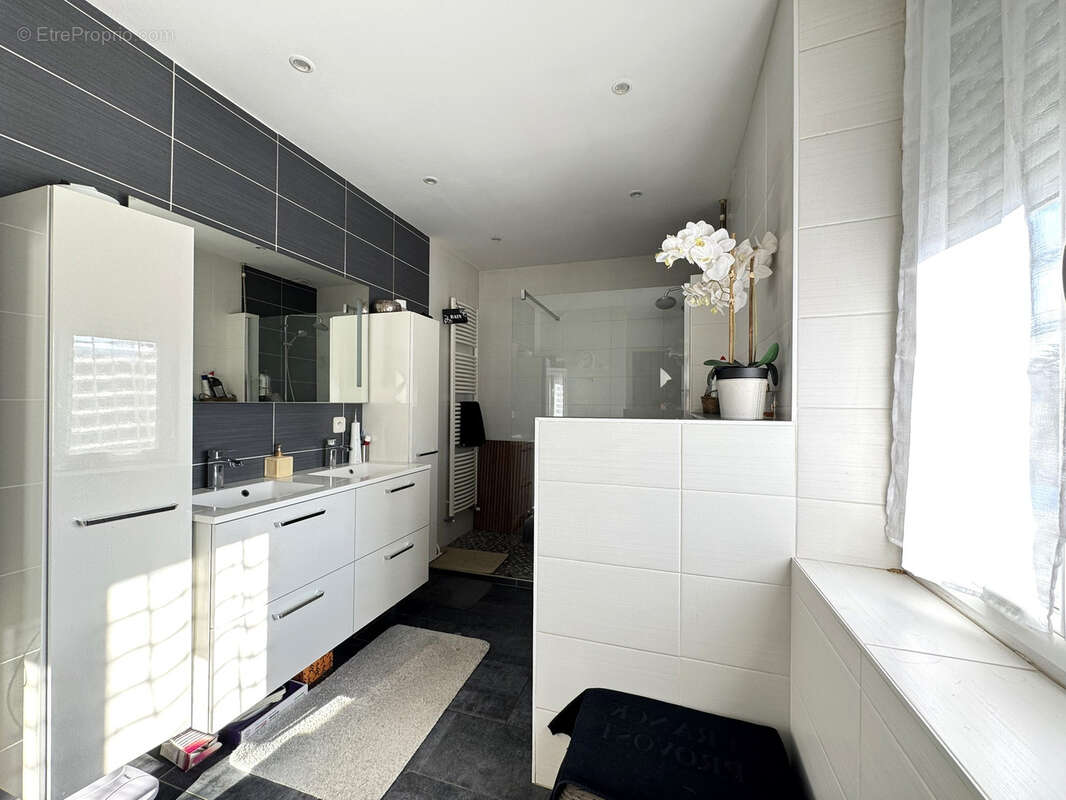 Commerce à SAINT-CHAMOND