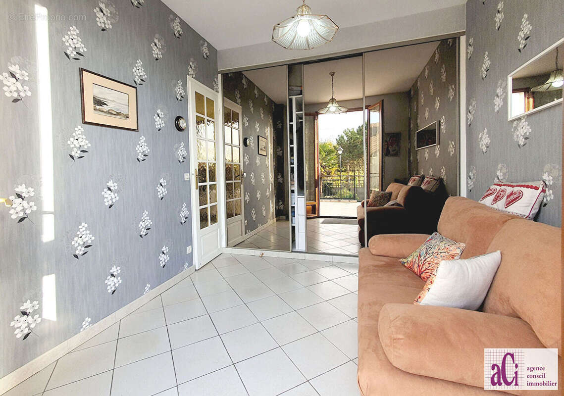 Maison à L&#039;HAY-LES-ROSES