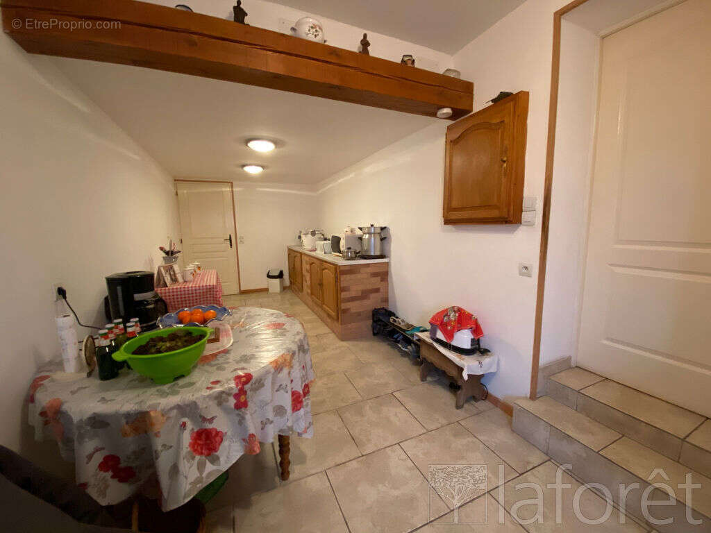 Maison 3 pièce(s) 100 m2 - photo 3