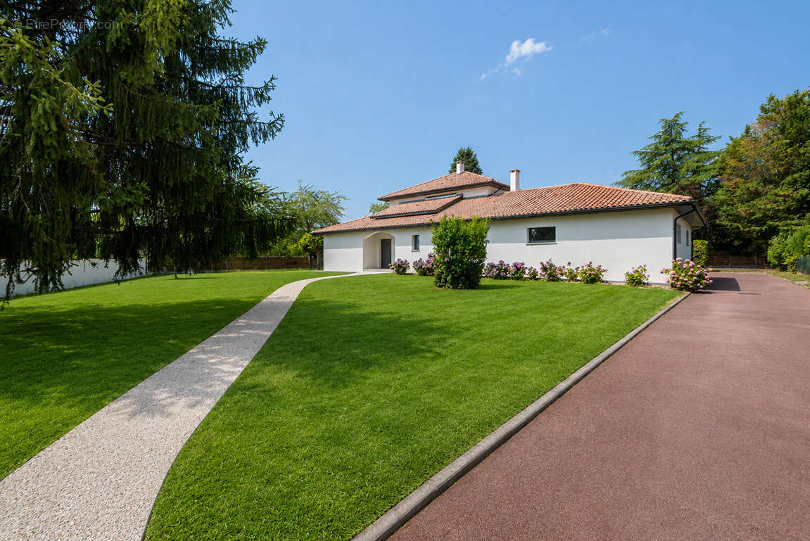 Maison à CARIGNAN-DE-BORDEAUX