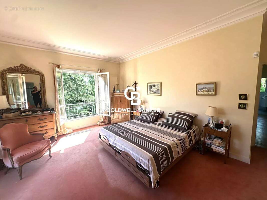 Maison à LE VESINET