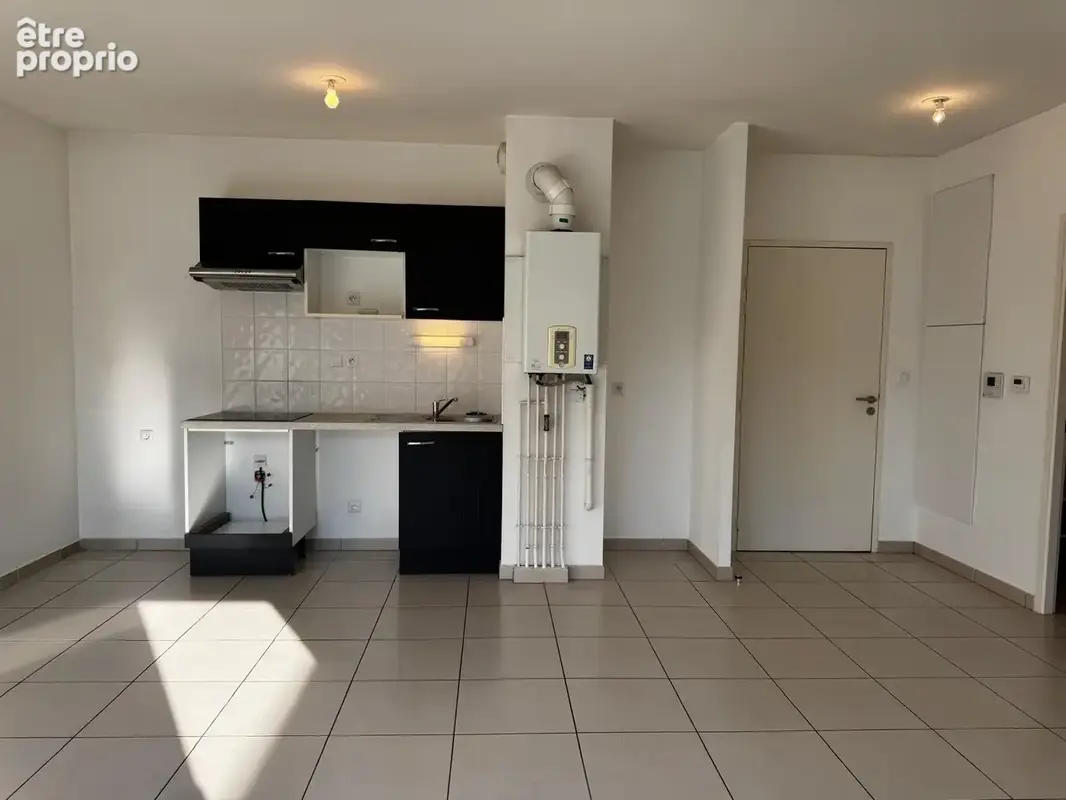 Mérignac - Proche Centre Ville - Très joli T3 avec Parking et Balcon - photo 3