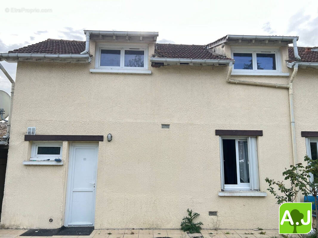 Appartement à EZY-SUR-EURE