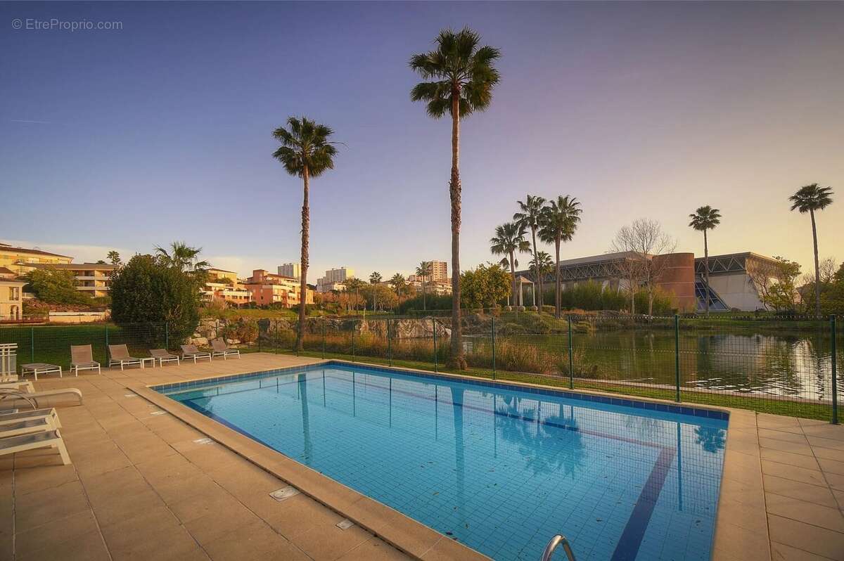 Appartement à LE CANNET