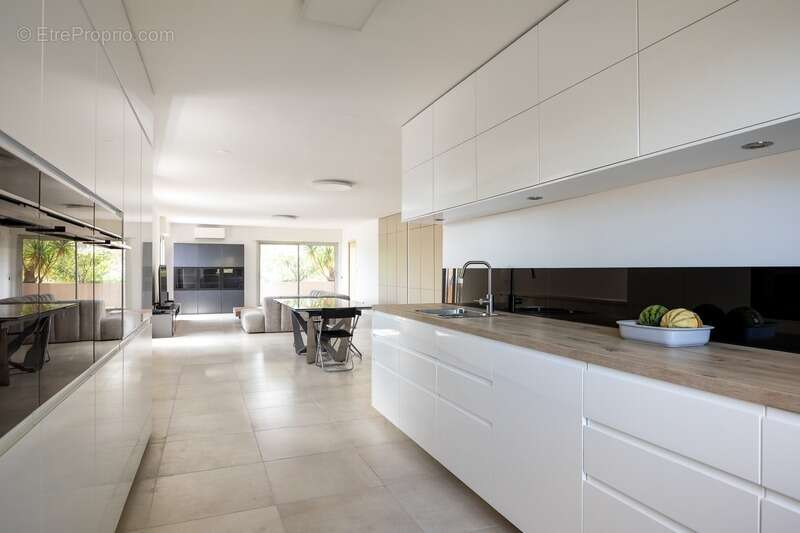 ***visite virtuelle disponible sur demande...marseille 8ᵉ...résidence flotte...appartement familial de standing...terrasse...vue - photo 3