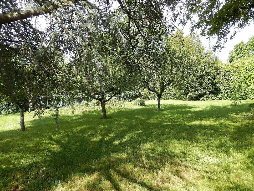 Terrain de la propriété à vendre à Vétraz Monthoux - Maison à VETRAZ-MONTHOUX