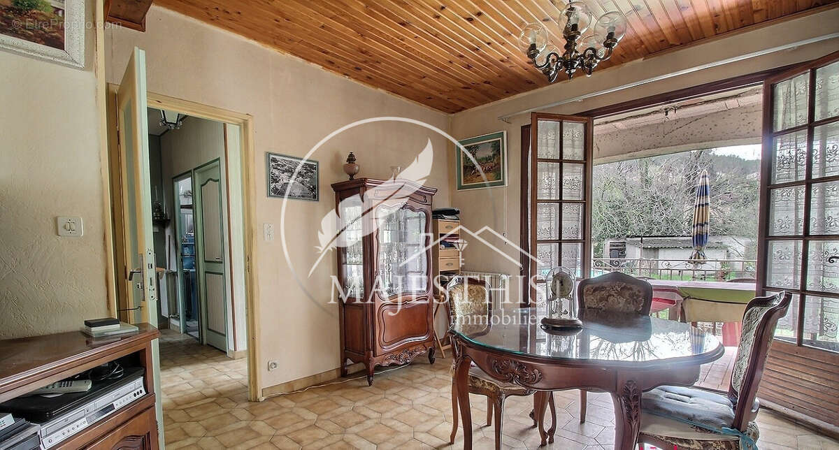 Maison à rénover de 150 m2, terrain au calme de 1872 m2 - photo 8