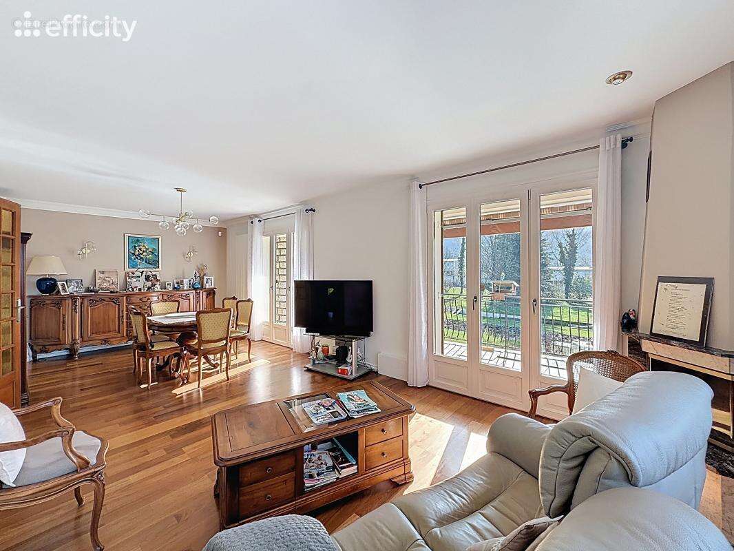 Maison à SAINT-QUENTIN-SUR-ISERE