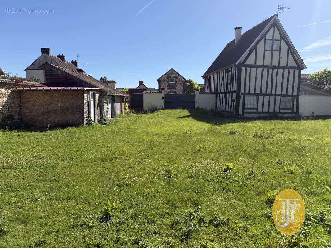 Terrain à LA CHAPELLE-REANVILLE