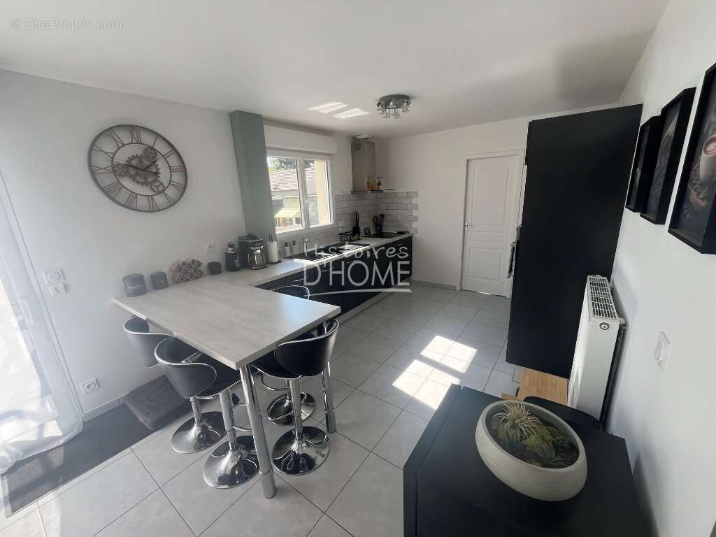 Maison à ROZAY-EN-BRIE