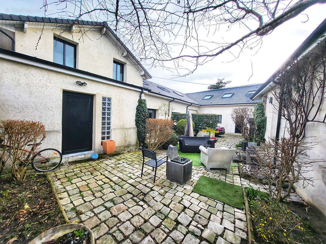 Maison Taverny 7 pièce(s) 204 m2 - photo 16