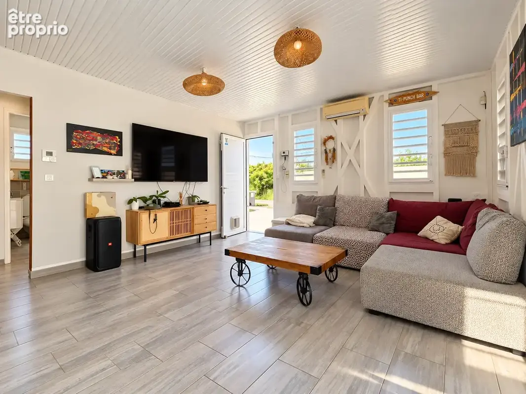 Maison F3 avec piscine et plage à pieds - Anse à la barque - photo 4