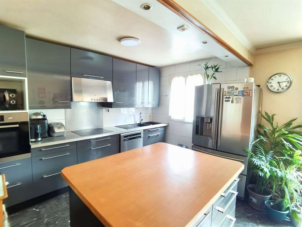 Maison à ROSNY-SOUS-BOIS