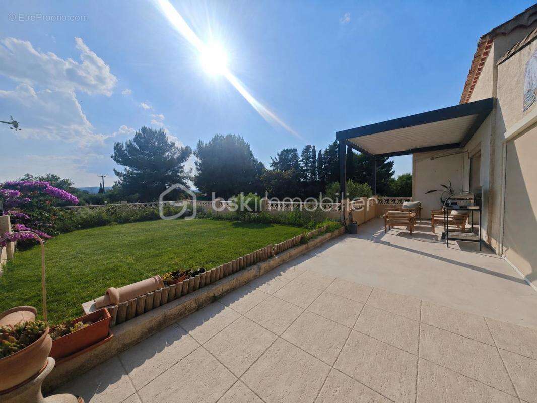 RARE !!!Aux portes de Montpellier et du bassin de Thau, propriété avec maison de 233m2 au coeur de 5000m2 constructible - photo 23