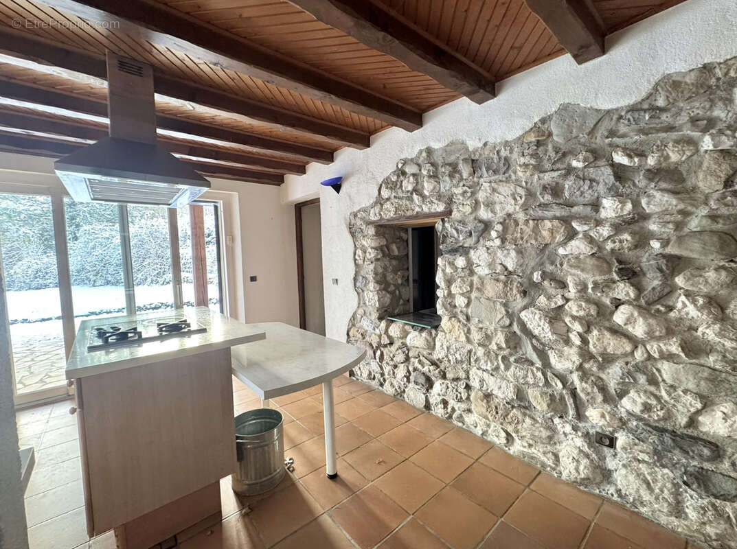 Maison à ALLONZIER-LA-CAILLE