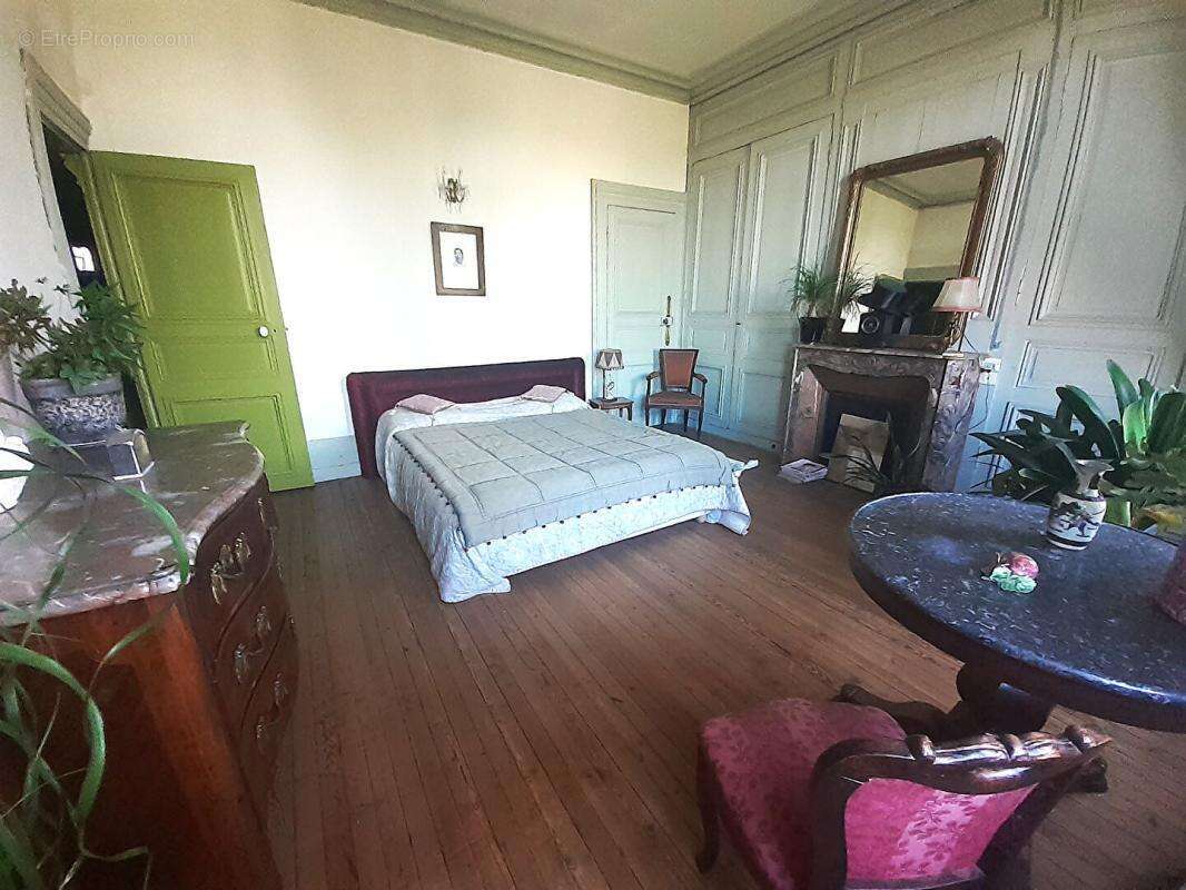 Maison à FERRIERES-EN-BRAY