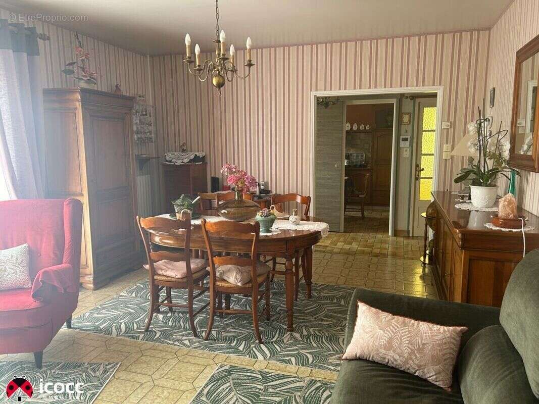 Maison 120 m² à Saint-Michel-En-L'herm  - photo 3