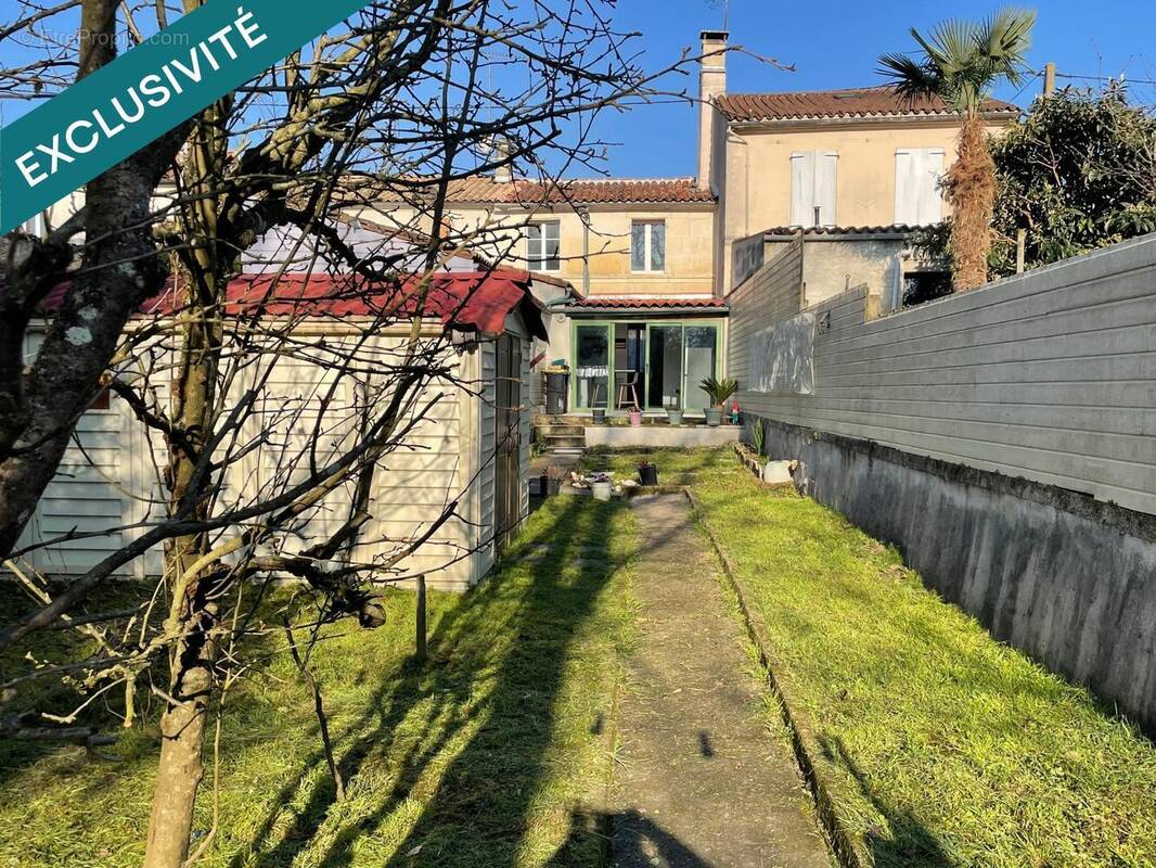 Photo 1 - Maison à COGNAC