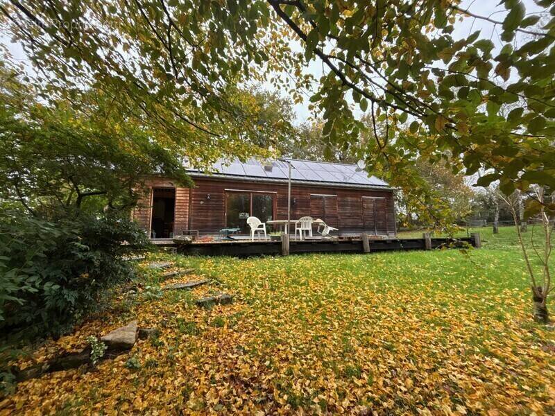 Maison à LA GUERCHE-SUR-L'AUBOIS