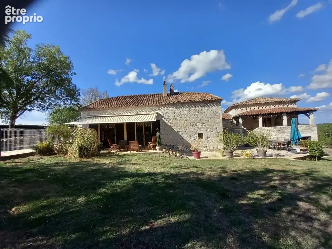 Propriété de caractère en pierre - photo 2