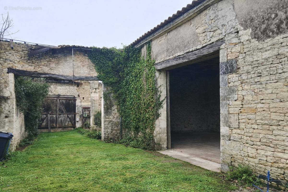 Maison à NERCILLAC