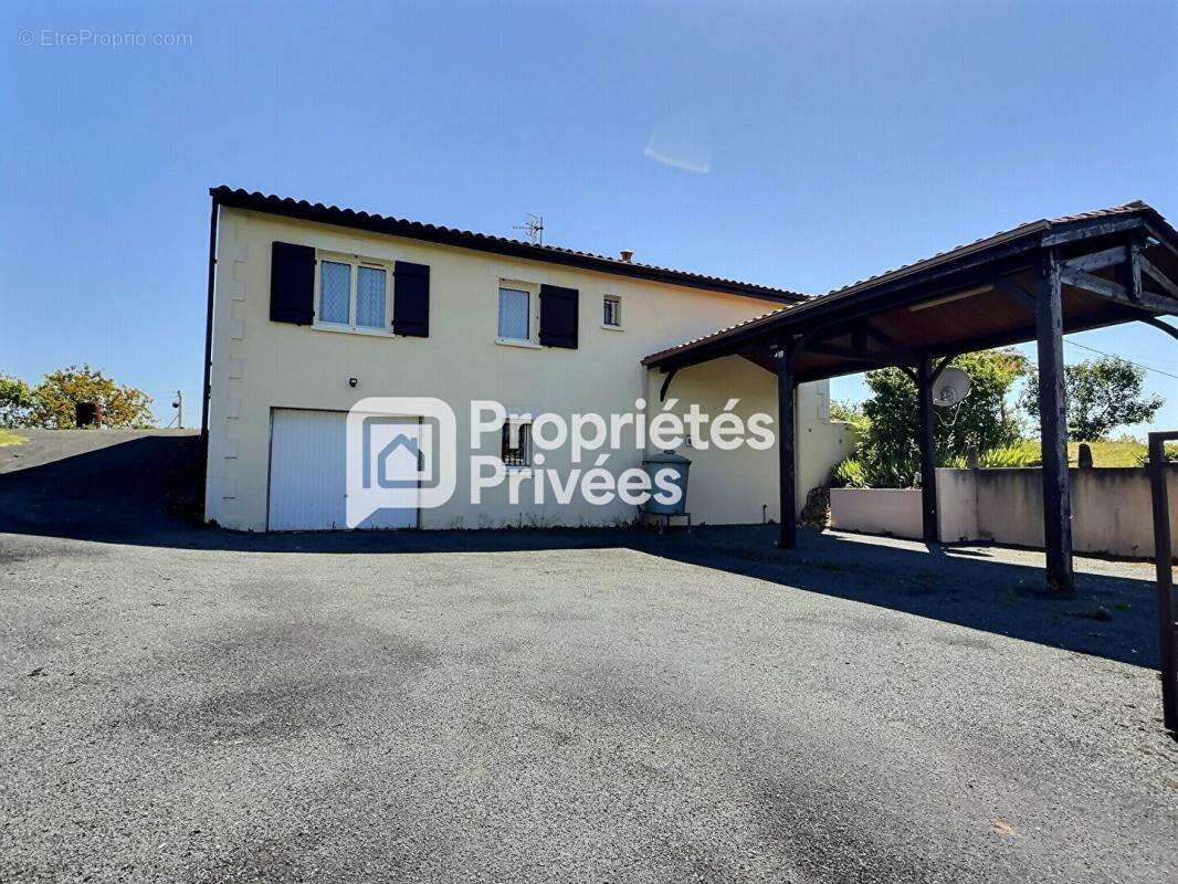 Maison T4/5 avec 3 ch., spacieux garage et abri pour camping-car au calme sur COMBERANCHE-ET-EPELUCHE (24600) - photo 14