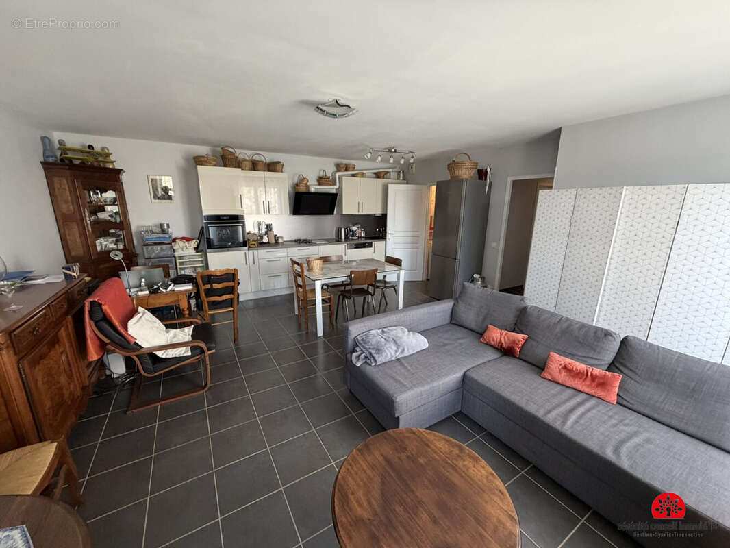 Appartement à SAINT-LAURENT-DE-MURE