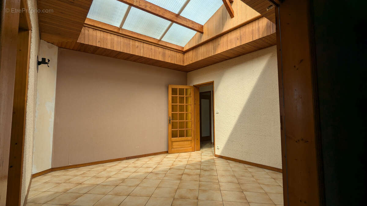 Maison à BARAQUEVILLE