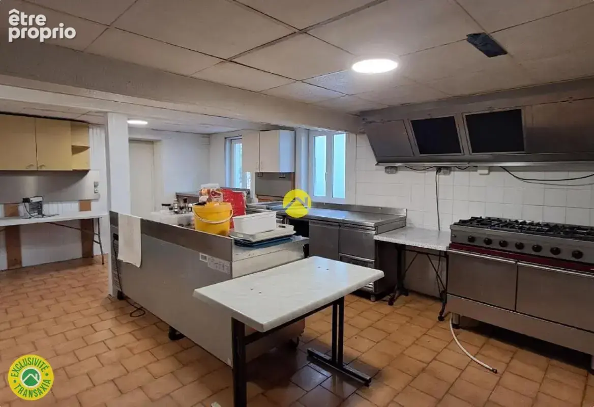 Appartement + commerce - photo 3
