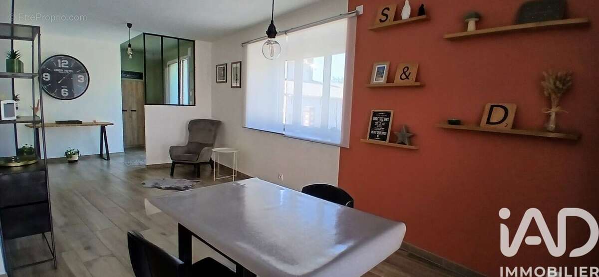 Photo 5