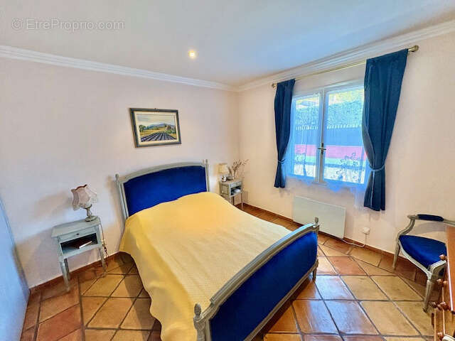 Maison à SAINT-CEZAIRE-SUR-SIAGNE