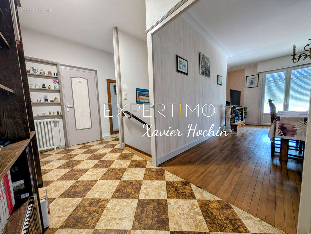 Maison 4 pièces évolutive (81 m2) sur grand terrain de 918 m2 avec dépendances & sous-sol complet - photo 6
