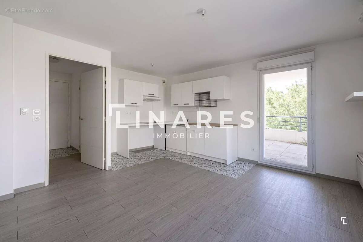 Appartement à MARSEILLE-11E