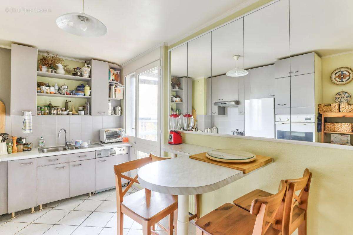 Appartement à LE KREMLIN-BICETRE