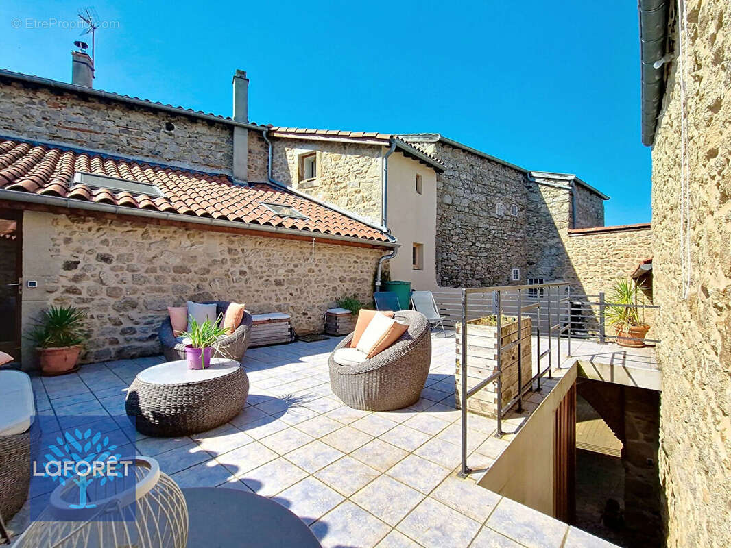 Maison à SOUCIEU-EN-JARREST