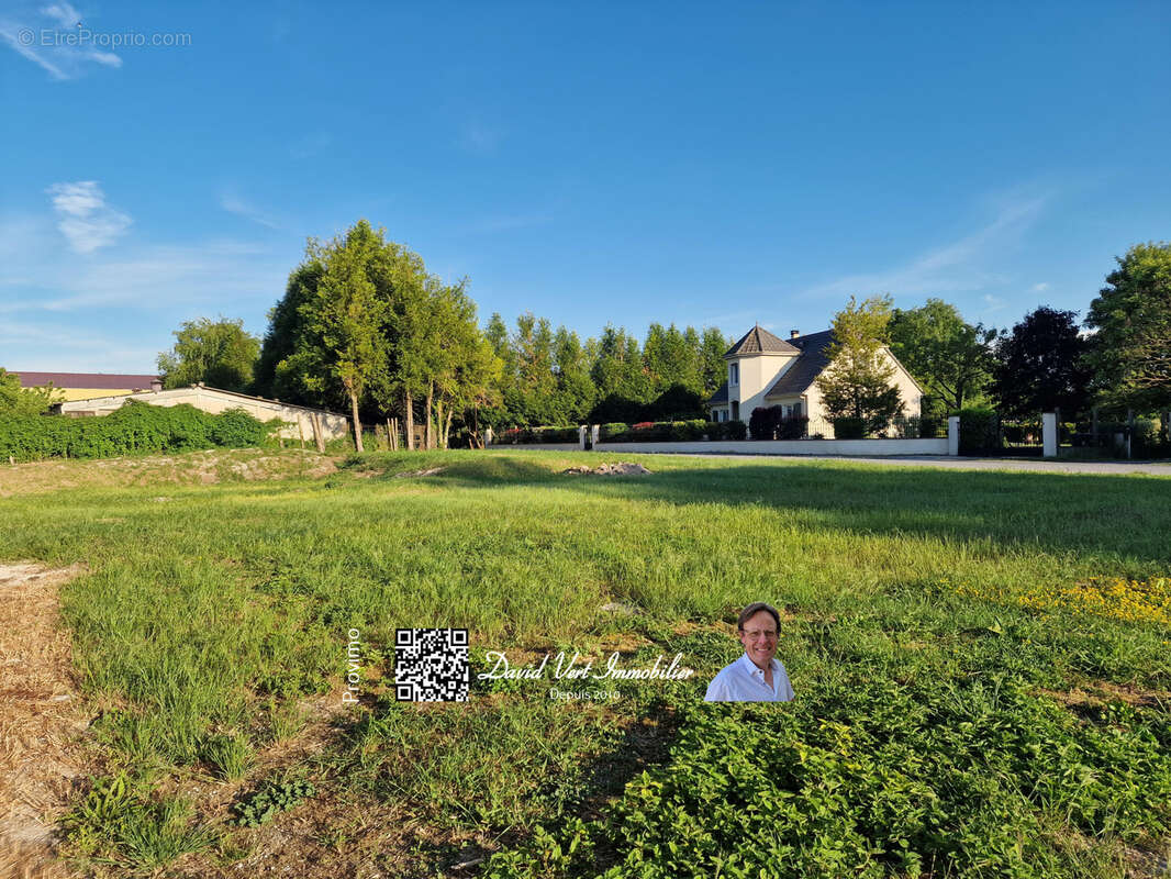 Terrain à CHAINTRIX-BIERGES