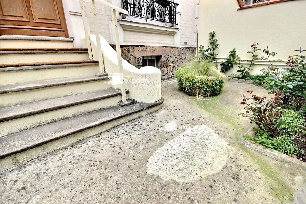 Maison à ASNIERES-SUR-SEINE