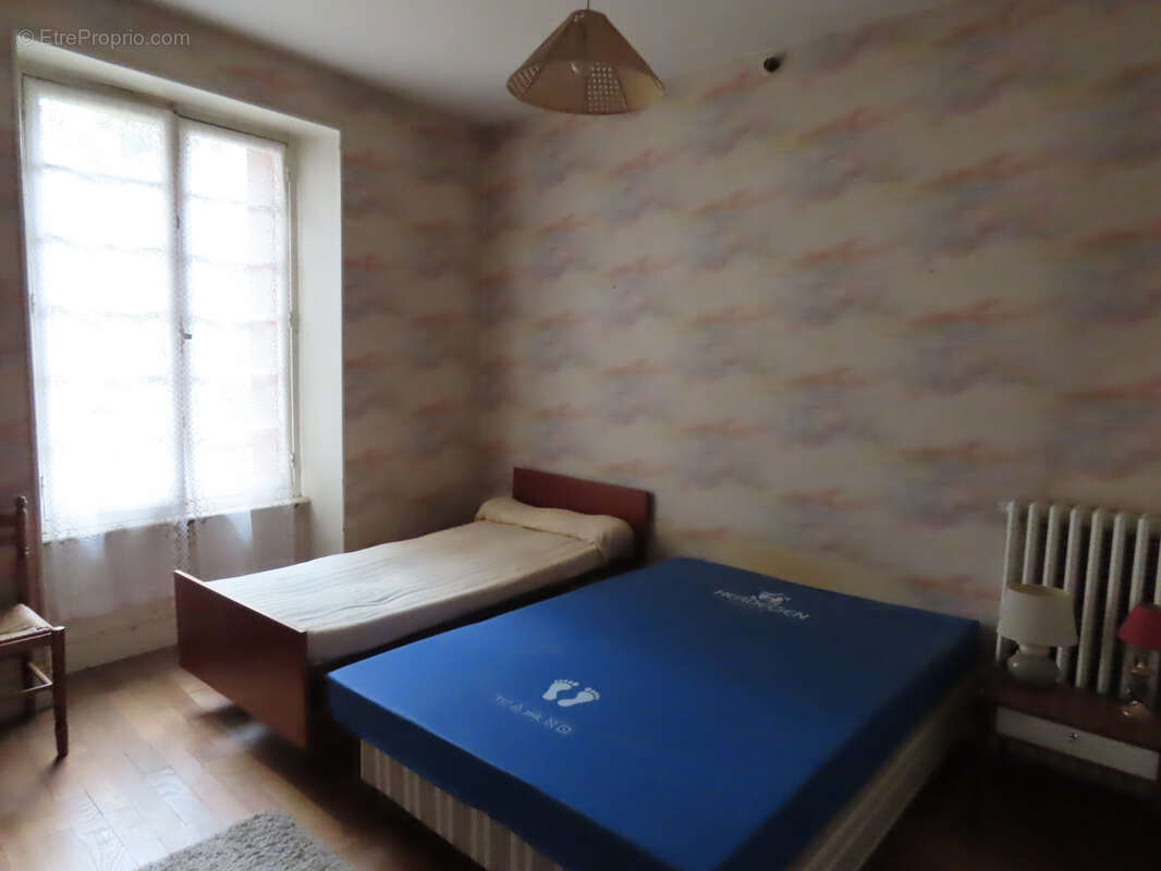 Ebreuil centre - photo 5