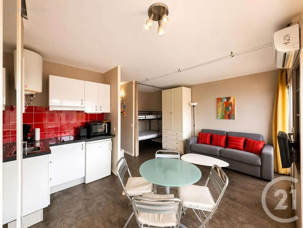 Appartement 25 m² à Le Lavandou  - photo 4