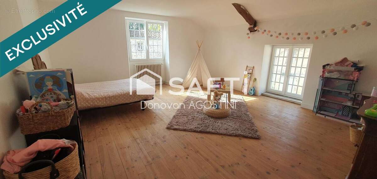 Maison 215 m² à Palluau  - photo 6