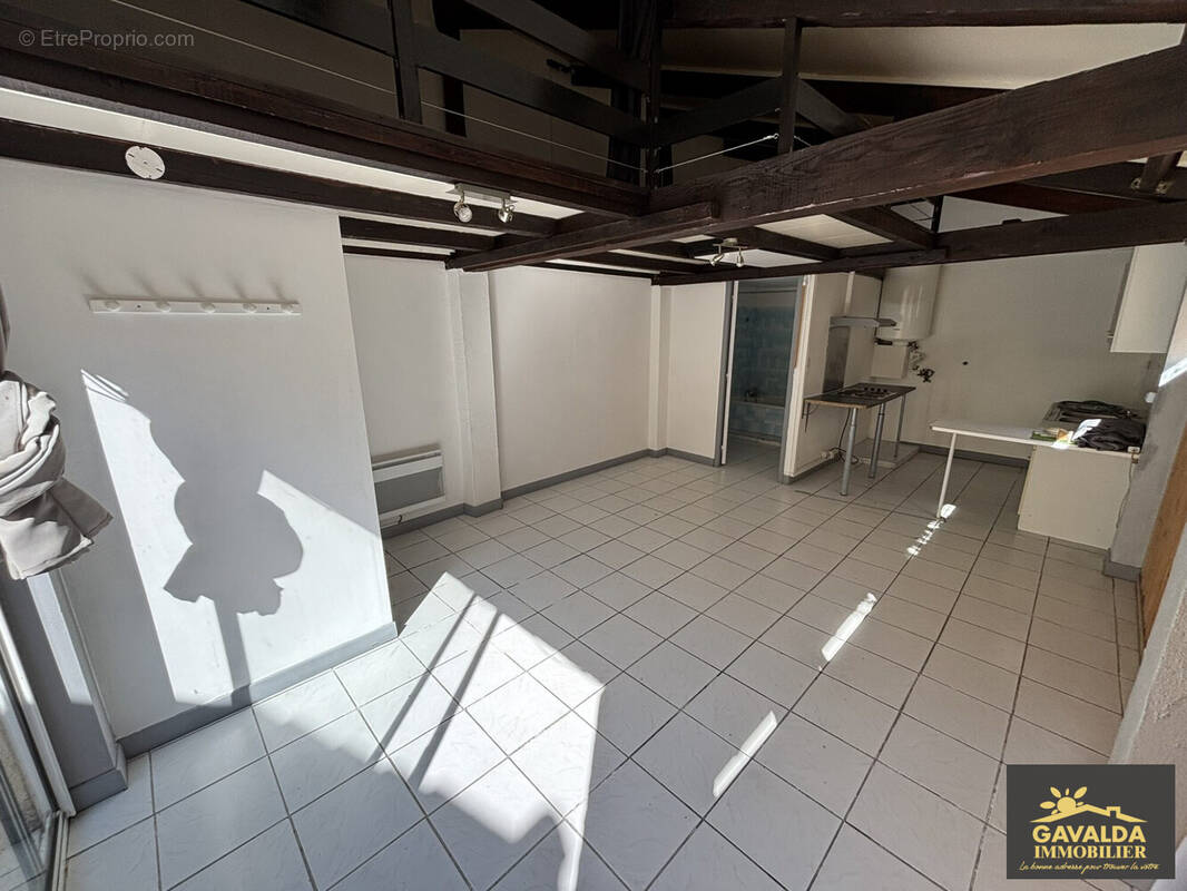 Pièce principale - Appartement à PERPIGNAN