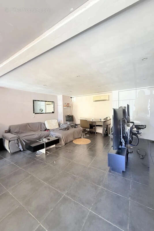 EXCLUSIVITE IRIA IMMOBILIER-Maison récente très proche des commodités! - photo 4