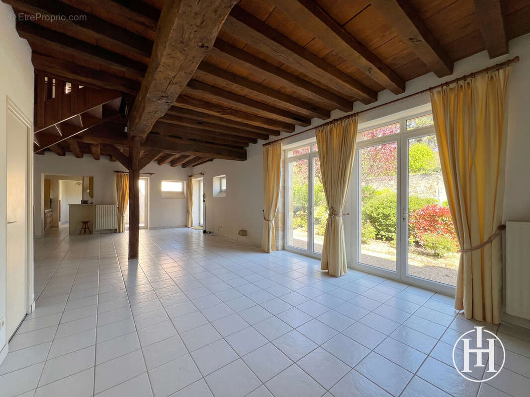 Appartement à SAINT-AMAND-MONTROND